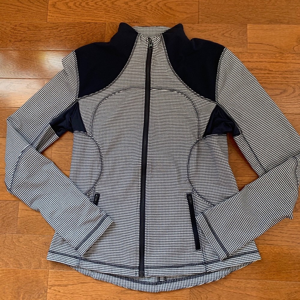 💙LULULEMON FORME JACKET-GINGHAM INKWELL, 12💙